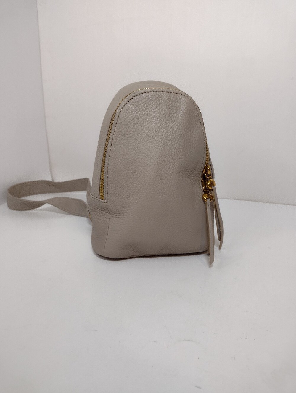 Hobo Pebbled Leather Sling Bag in Light Taupe